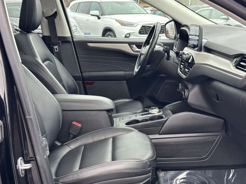 Used 2022 Ford Escape SEL image 25