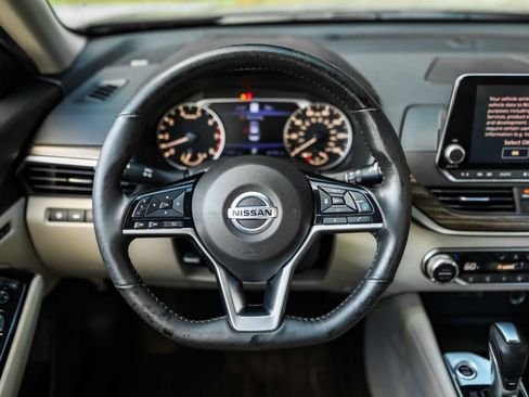 Used 2022 Nissan Altima 2.5 Platinum image 26