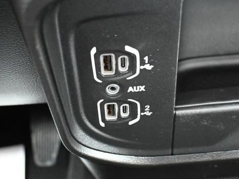 Used 2024 RAM 2500 Big Horn AWD/4WD image 29
