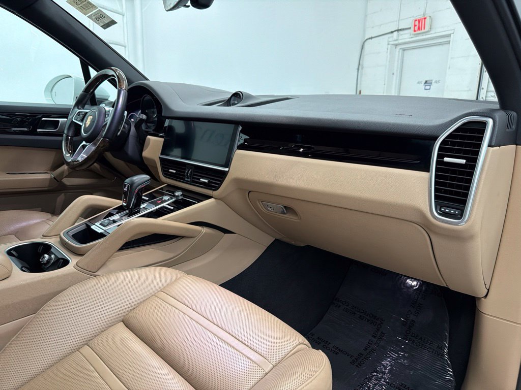 Used 2019 Porsche Cayenne AWD/4WD image 33