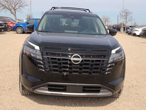 New 2026 Nissan Pathfinder SL image 5