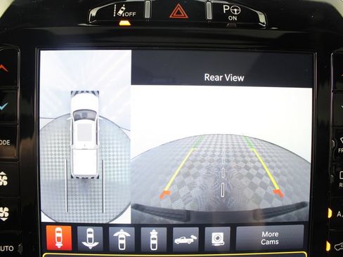 Used 2024 RAM 1500 Limited AWD/4WD image 4
