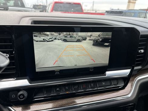 Used 2024 Chevrolet Silverado 1500 LT image 17