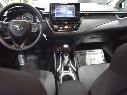 Used 2022 Toyota Corolla LE FWD image 13