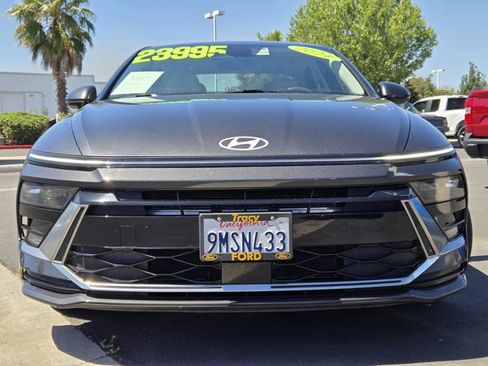 Used 2024 Hyundai Sonata SEL FWD image 2