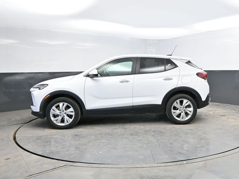 Used 2025 Buick Encore GX Preferred AWD/4WD image 6