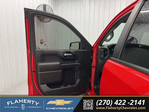 Used 2021 Chevrolet Silverado 1500 Custom Trail Boss AWD/4WD image 8