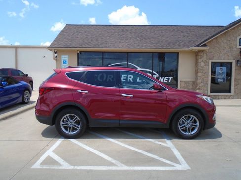 Used 2017 Hyundai Santa Fe Sport FWD image 5
