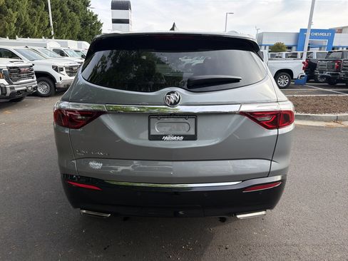 Used 2024 Buick Enclave Essence w/ Experience Buick Package image 9