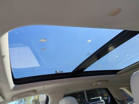 Used 2021 Cadillac XT5 Premium Luxury image 18