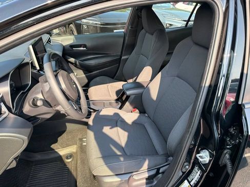 Used 2025 Toyota Corolla SE FWD image 22
