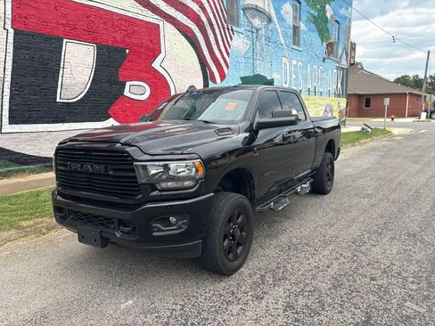 Used 2021 RAM 2500 Big Horn w/ Night Edition AWD/4WD image 2