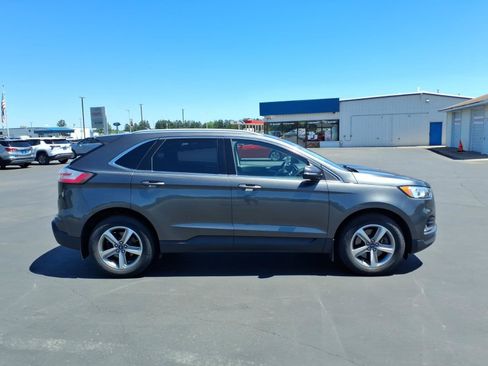 Used 2019 Ford Edge SEL w/ Equipment Group 201A AWD/4WD image 7
