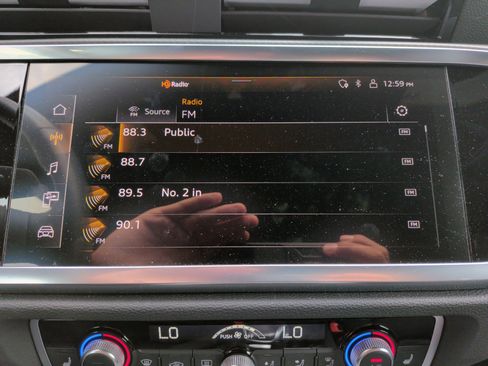 Used 2023 Audi Q3 2.0T Premium w/ Convenience Package image 23