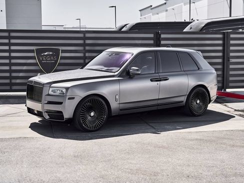 Used 2020 Rolls-Royce Cullinan AWD/4WD image 6