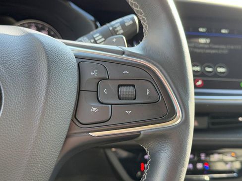 Used 2022 Buick Envision Essence w/ Safety Package image 18