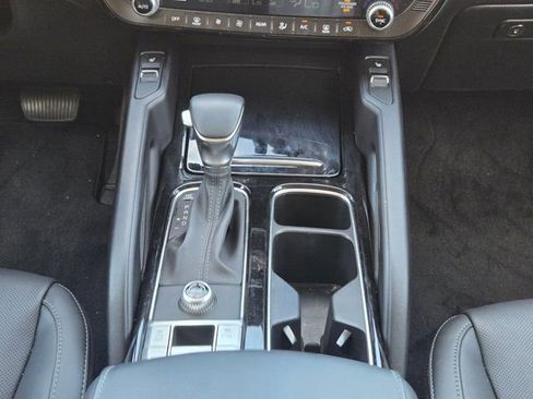 Used 2025 Kia Telluride S image 16
