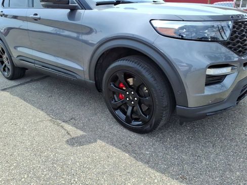 Used 2022 Ford Explorer ST w/ Equipment Group 401A AWD/4WD image 5