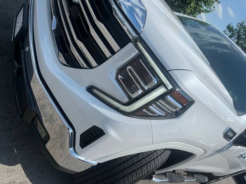 Used 2022 GMC Sierra 1500 SLT AWD/4WD image 37