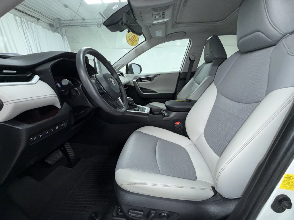Certified 2021 Toyota RAV4 Limited AWD/4WD image 5