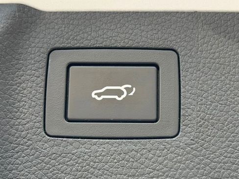 Used 2016 Hyundai Santa Fe Limited image 33