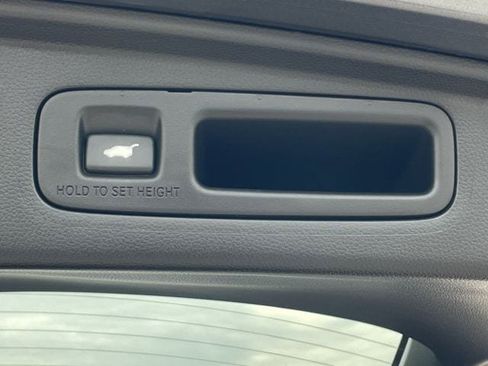Used 2025 Honda CR-V EX-L image 29