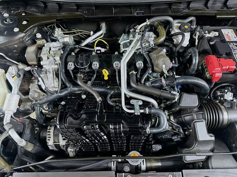 Used 2024 Nissan Altima 2.5 SR image 30