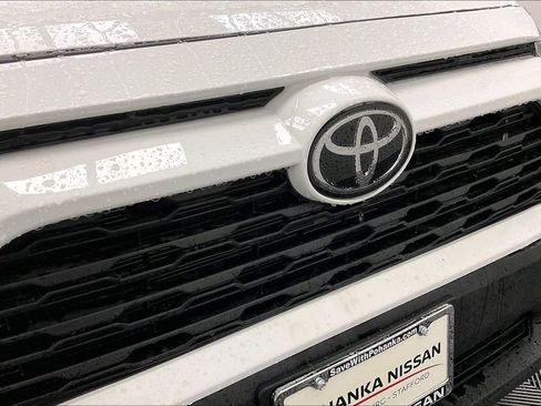 Used 2025 Toyota RAV4 XLE image 25