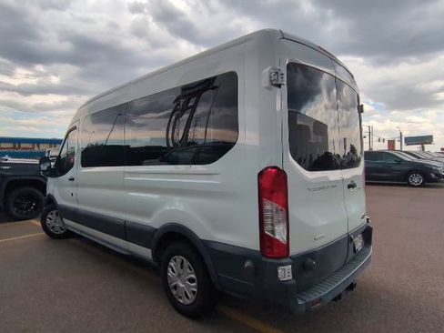 Used 2017 Ford Transit 350 XLT RWD image 4