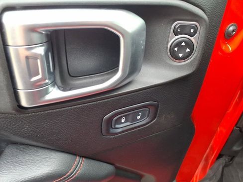 Used 2020 Jeep Wrangler Unlimited Rubicon w/ Dual Top Group image 24