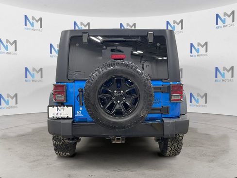 Used 2015 Jeep Wrangler Unlimited Sport w/ Power Convenience Group image 4