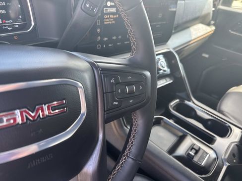 Used 2025 GMC Sierra 2500 AT4 w/ AT4 Premium Plus Package image 23