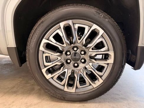 Used 2026 GMC Sierra 1500 Denali Ultimate AWD/4WD image 17