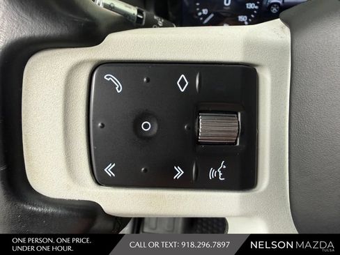 Used 2022 Land Rover Defender 110 XS Edition AWD/4WD image 25
