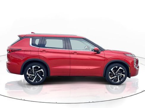 Used 2023 Mitsubishi Outlander SEL FWD image 4
