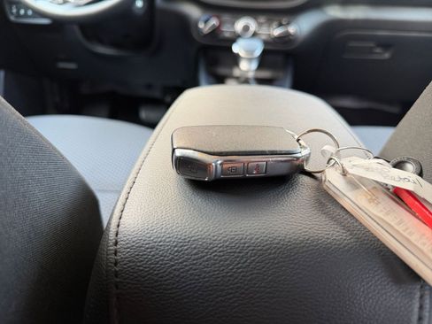 Used 2025 Kia Soul LX w/ LX Technology Package image 18