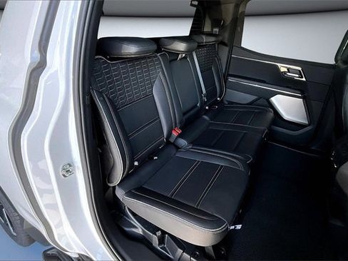 New 2025 GMC Sierra EV Denali image 10