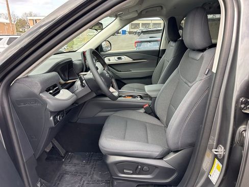 New 2026 Ford Explorer Active image 11