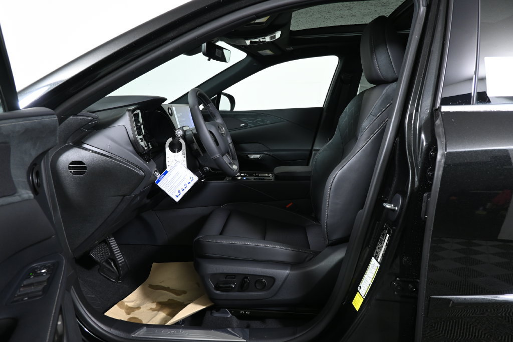 New 2026 Lexus RX 350 AWD image 3