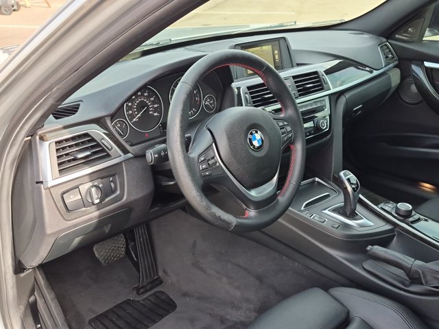 Used 2017 BMW 330i Sedan RWD image 10