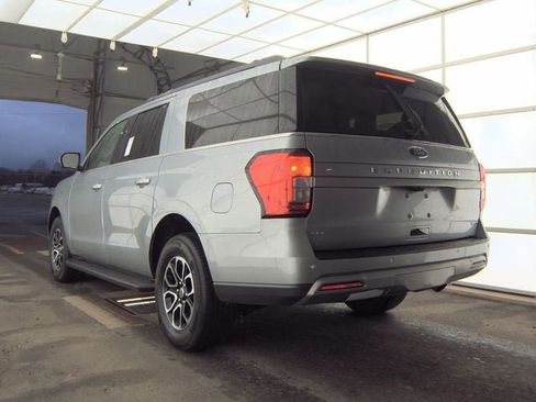Used 2024 Ford Expedition Max XLT image 10