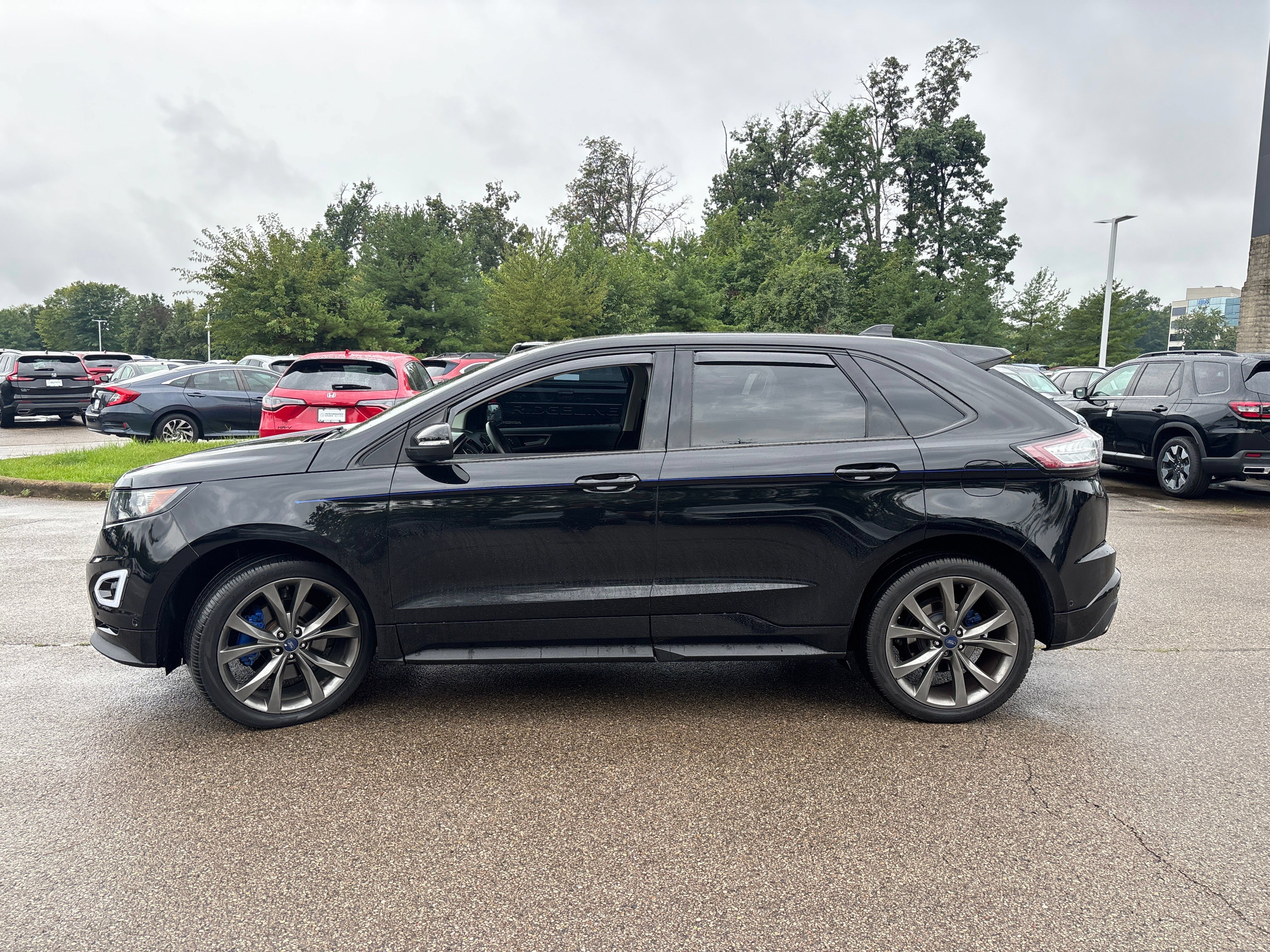 Used 2018 Ford Edge Sport w/ Equipment Group 401A AWD/4WD image 2