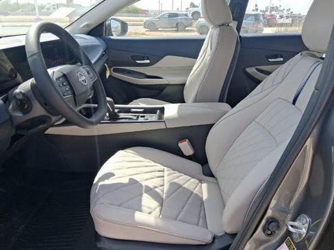 New 2026 Nissan Sentra SL w/ Floor Mat Package FWD image 24