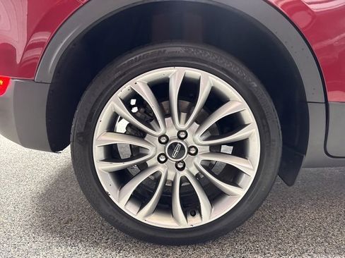 Used 2017 Lincoln MKC Reserve w/ Lincoln MKC Climate Package image 24