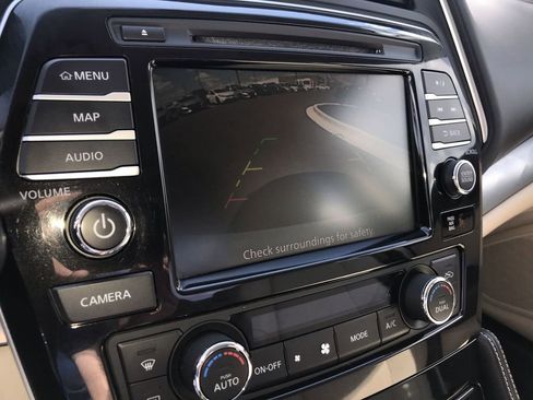 Used 2019 Nissan Maxima 3.5 SL w/ Floor Mat Group FWD image 17