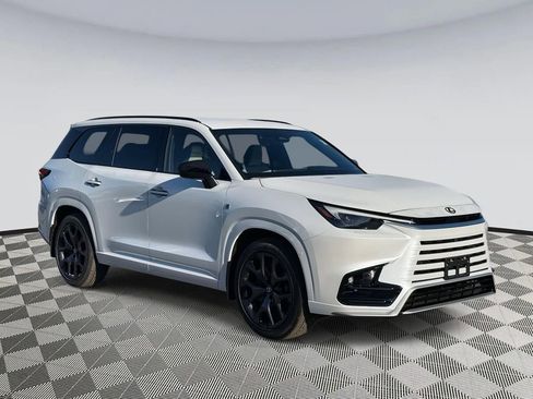 Used 2026 Lexus TX 500h AWD image 1