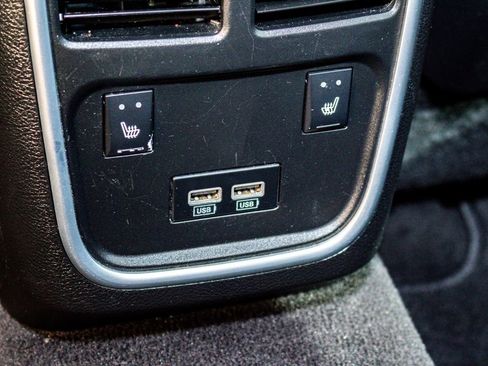 Used 2022 Dodge Charger SXT w/ Leather Interior Group image 14