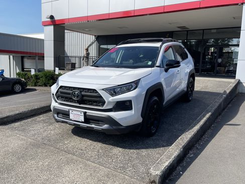 Certified 2021 Toyota RAV4 TRD Off-Road AWD/4WD image 3