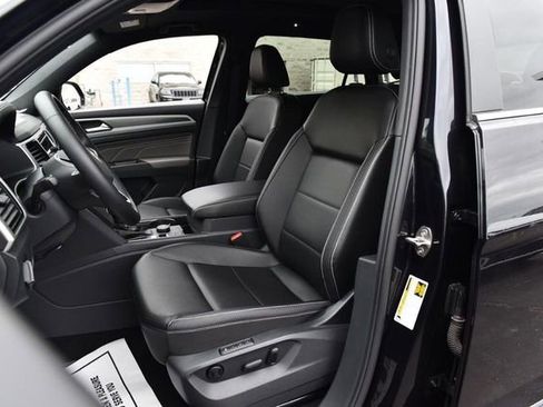 Used 2023 Volkswagen Atlas Cross Sport SEL image 19