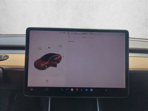 Used 2018 Tesla Model 3 Long Range RWD image 16